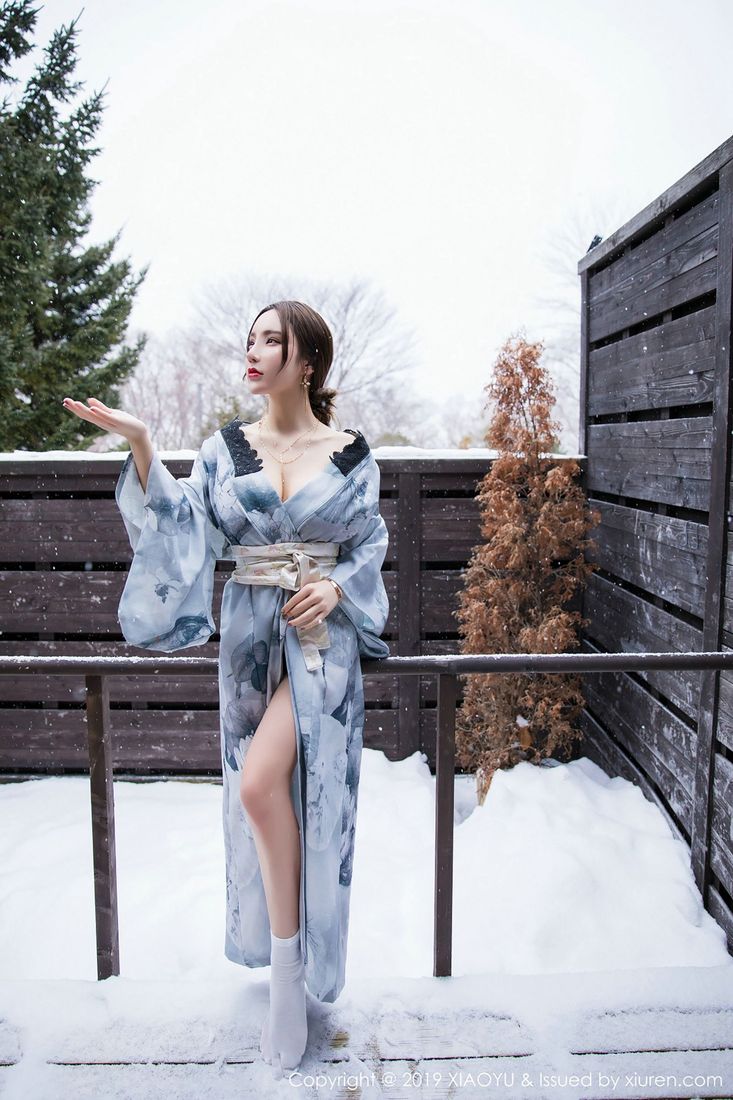 秀人网性感女神周于希Sandy和服爆乳极品身材北海道旅拍写真