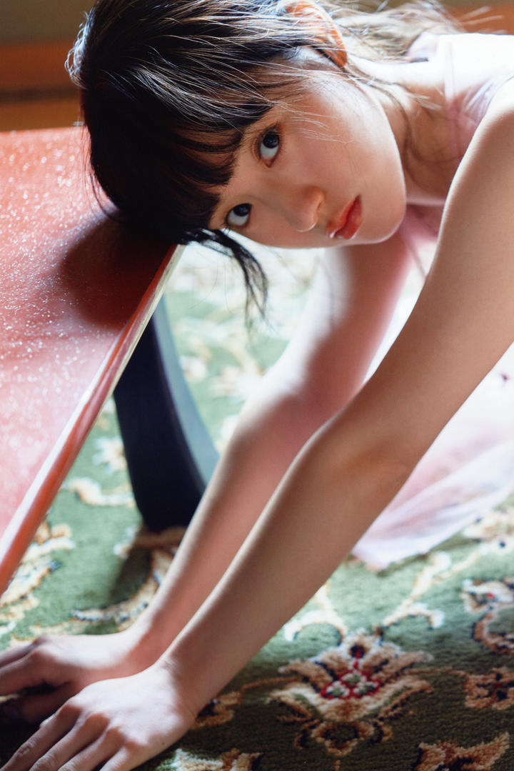 青春可爱的日本小美女高清居家生活照私拍图片