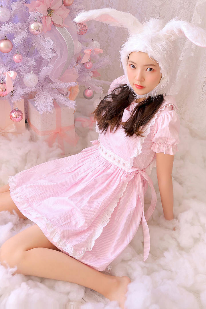 唯美气质清纯兔子美女写真