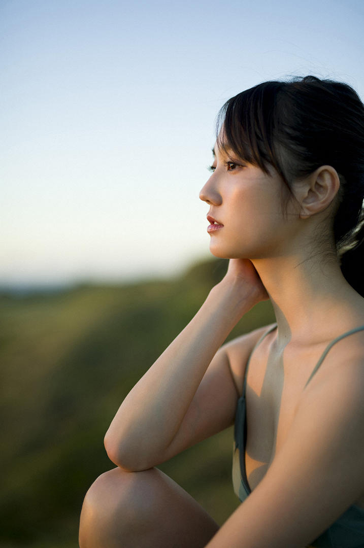 极品日本内衣少女模特艺术写真集