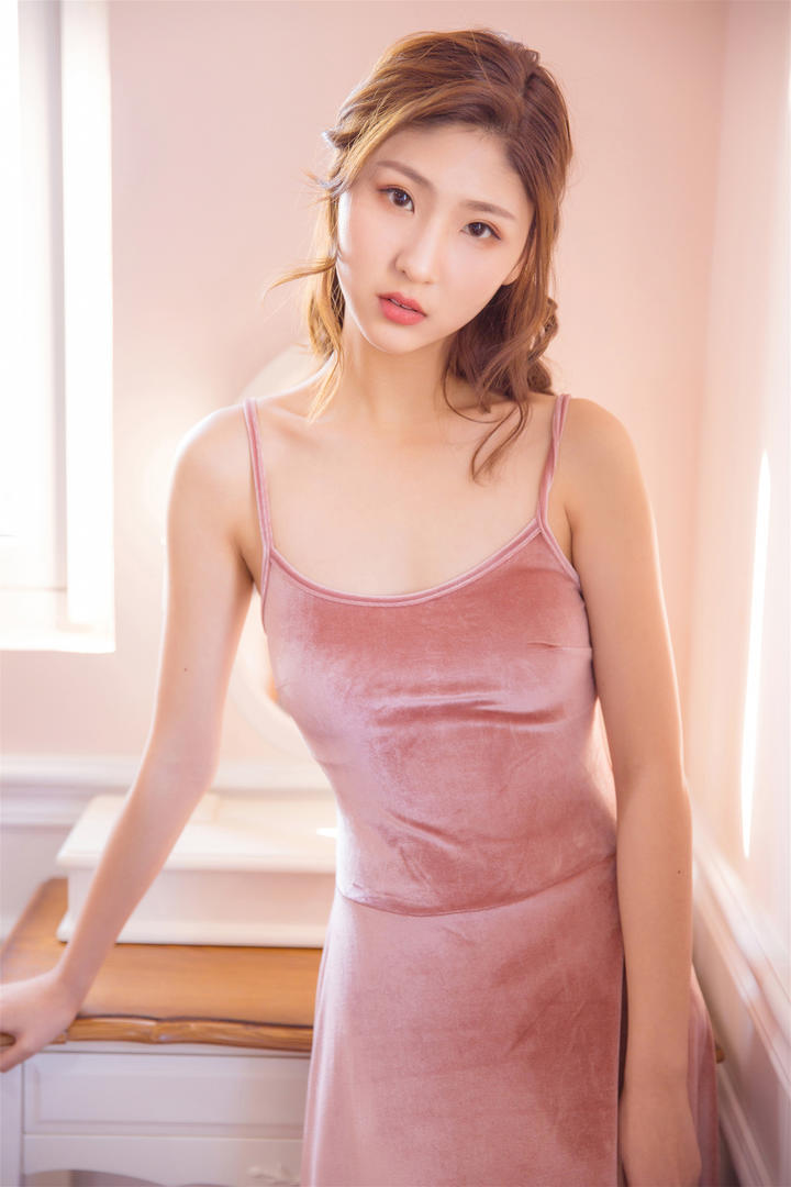 秀人网极品女神高清美女私房照图片下载