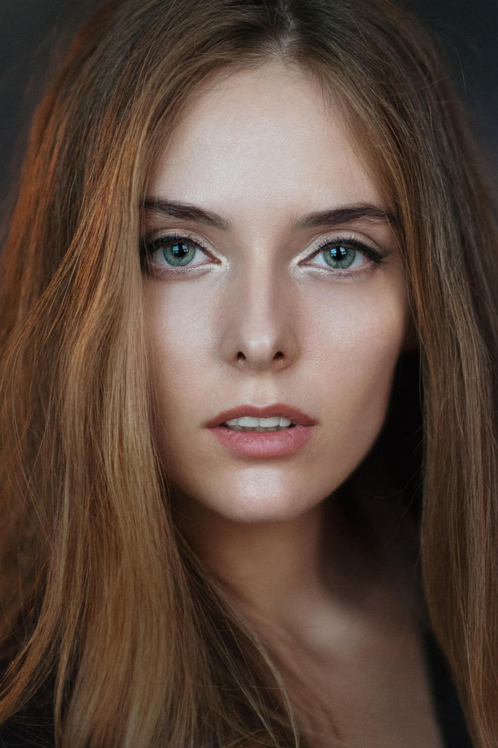 高清欧美气质美女艺术写真