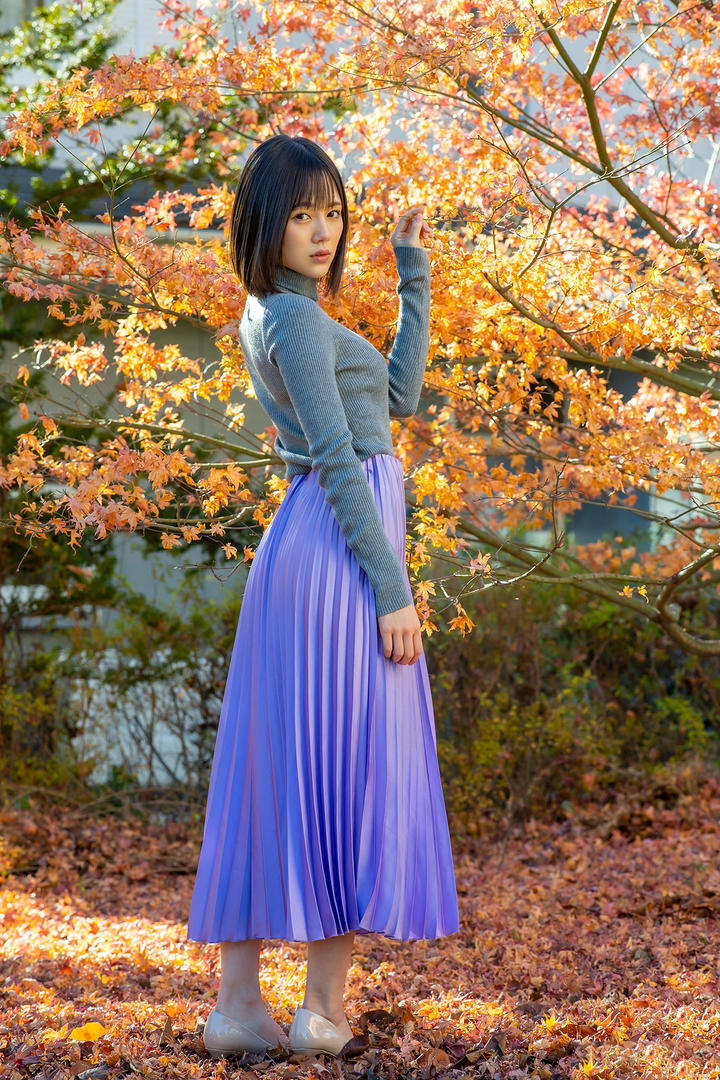 日本高清成熟美女户外摄影写真图片