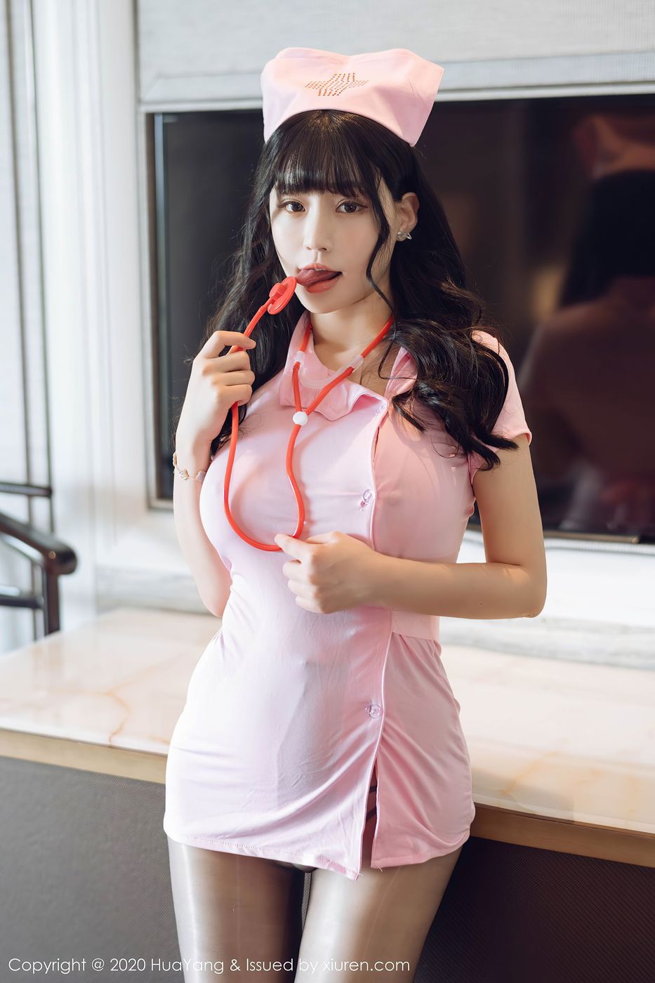花漾Show性感女神Flower朱可儿粉色护士制服系列西双版纳旅拍