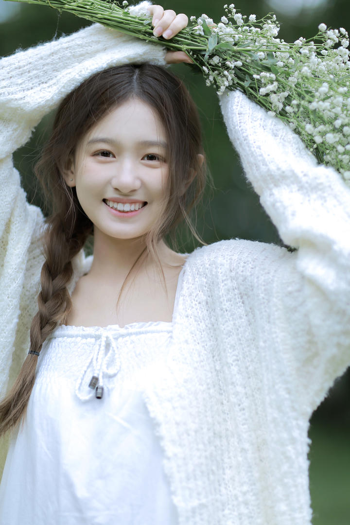 中国清纯美少女高清艺术照写真图片