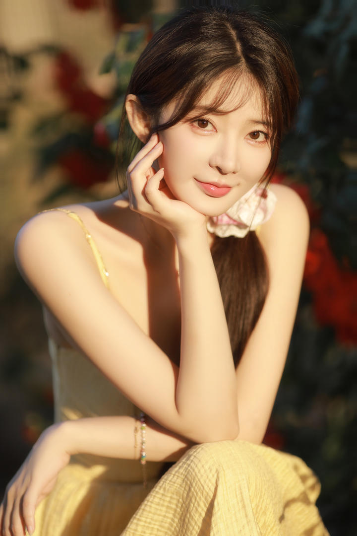 中国甜美可爱女生出片人像摄影写真图片