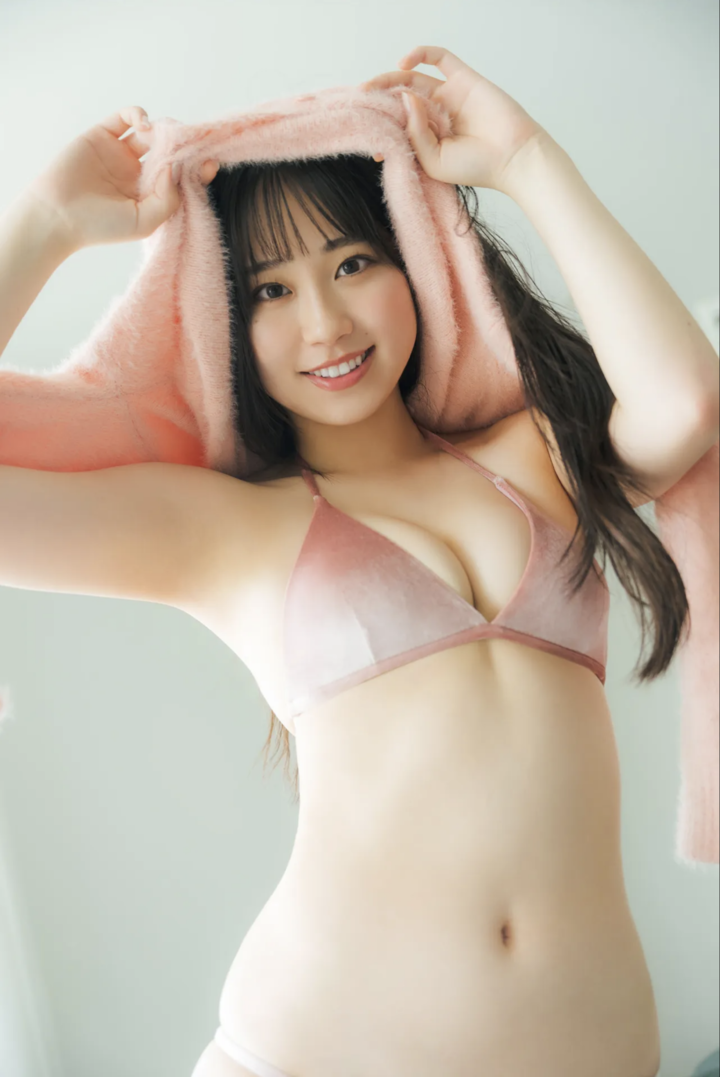 日韩国产精品久久久久无码AV粉嫩少女脱衣服图片