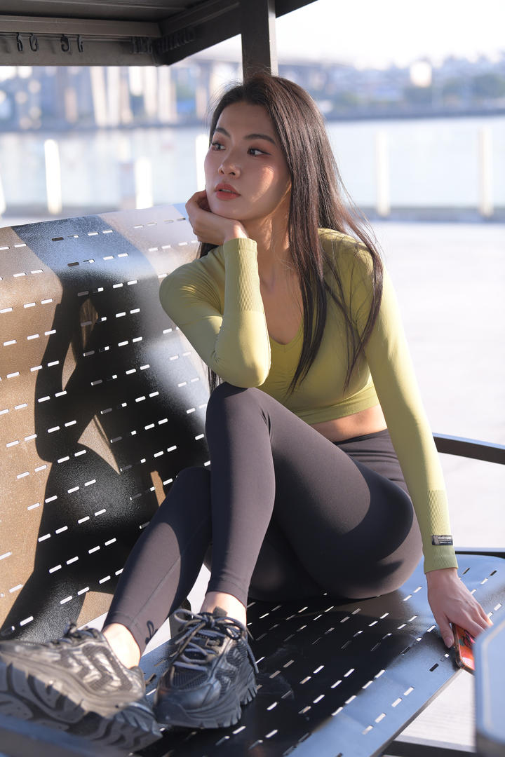 国产精品手机一区极品瑜伽教练素颜无码系列