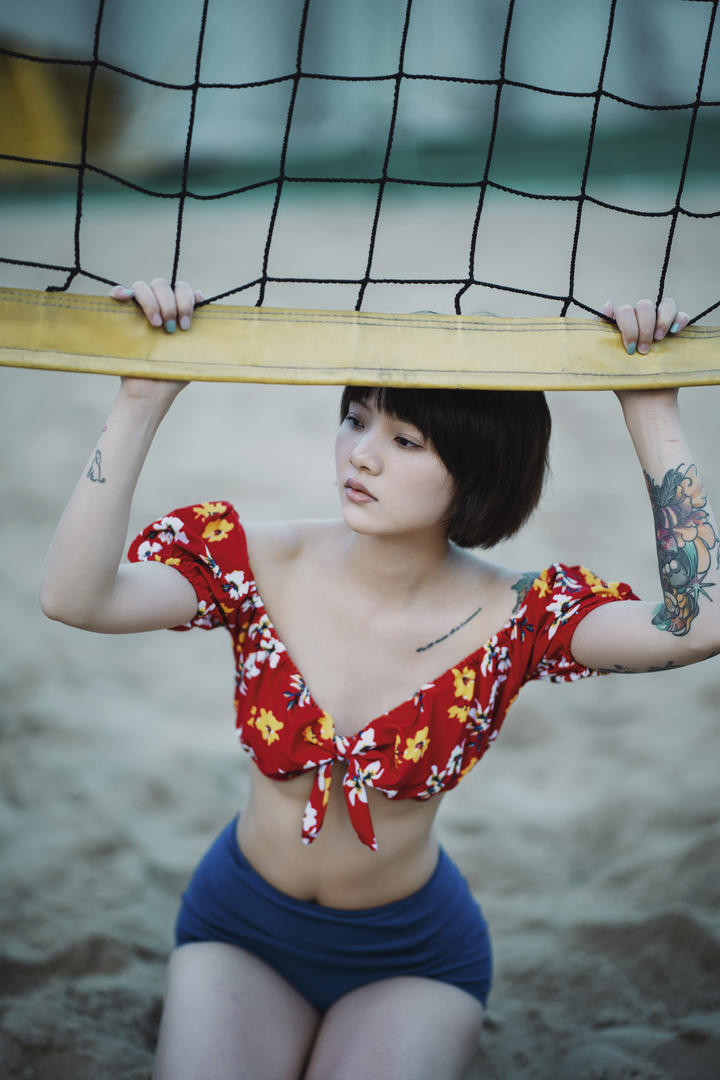 花臂少女国产精品久久久久久图片