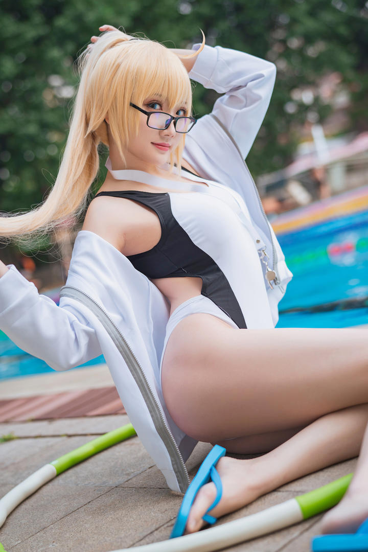 网红主播美少女Coser瓜希酱福利写真图片