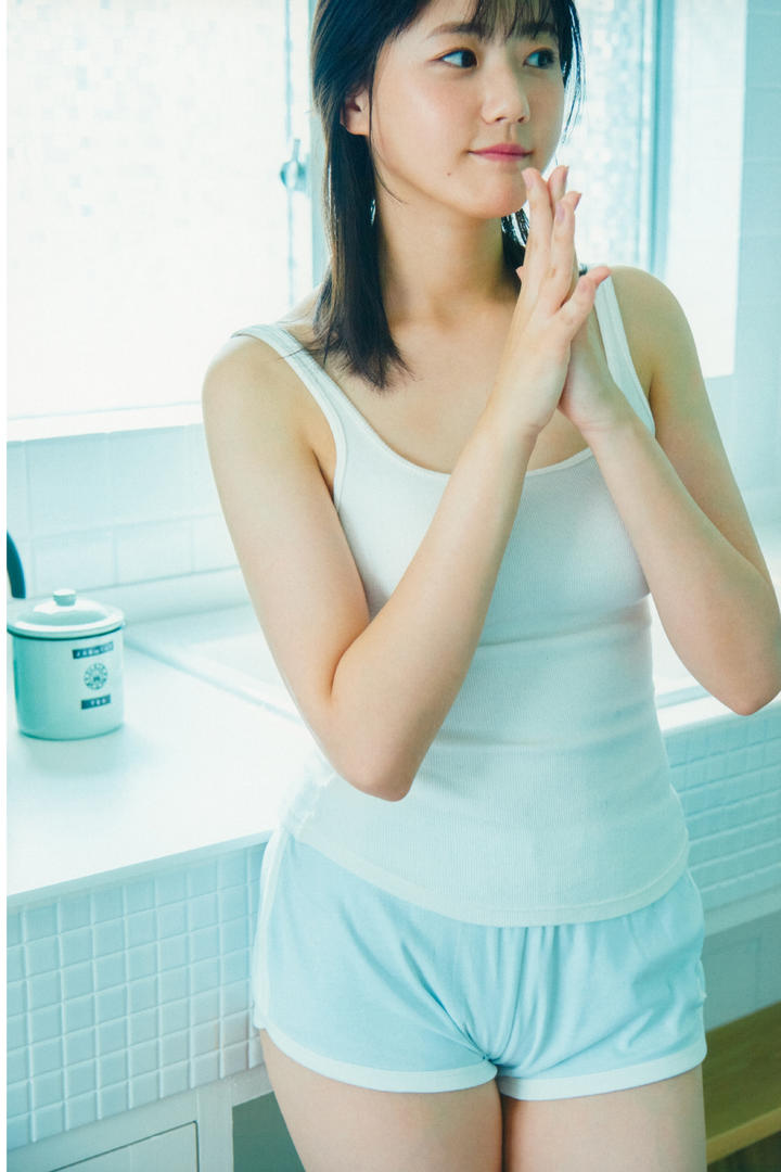 日本性感空姐粉嫩美女素人无码自拍