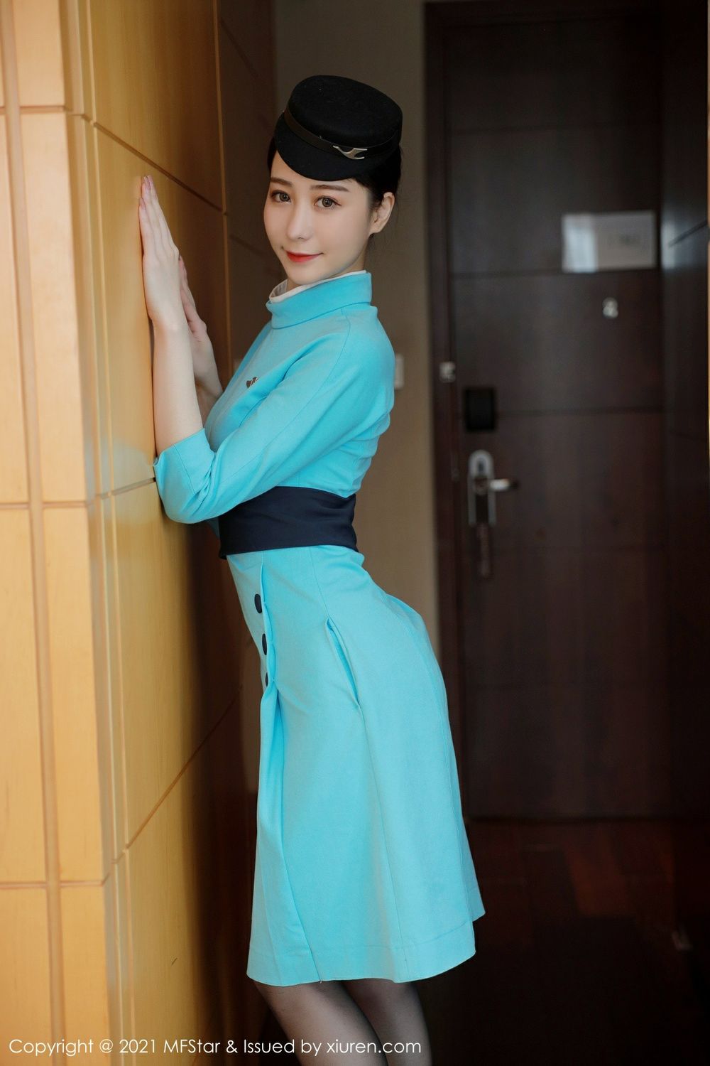 模范学院美女模特水水er黑丝美腿空姐制服系列婀娜多姿套图