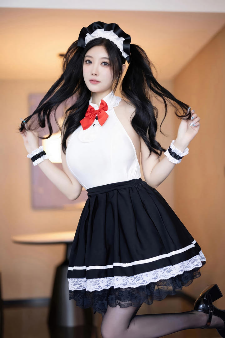 尤果网女仆装美女模特杨晨晨制服诱惑图片