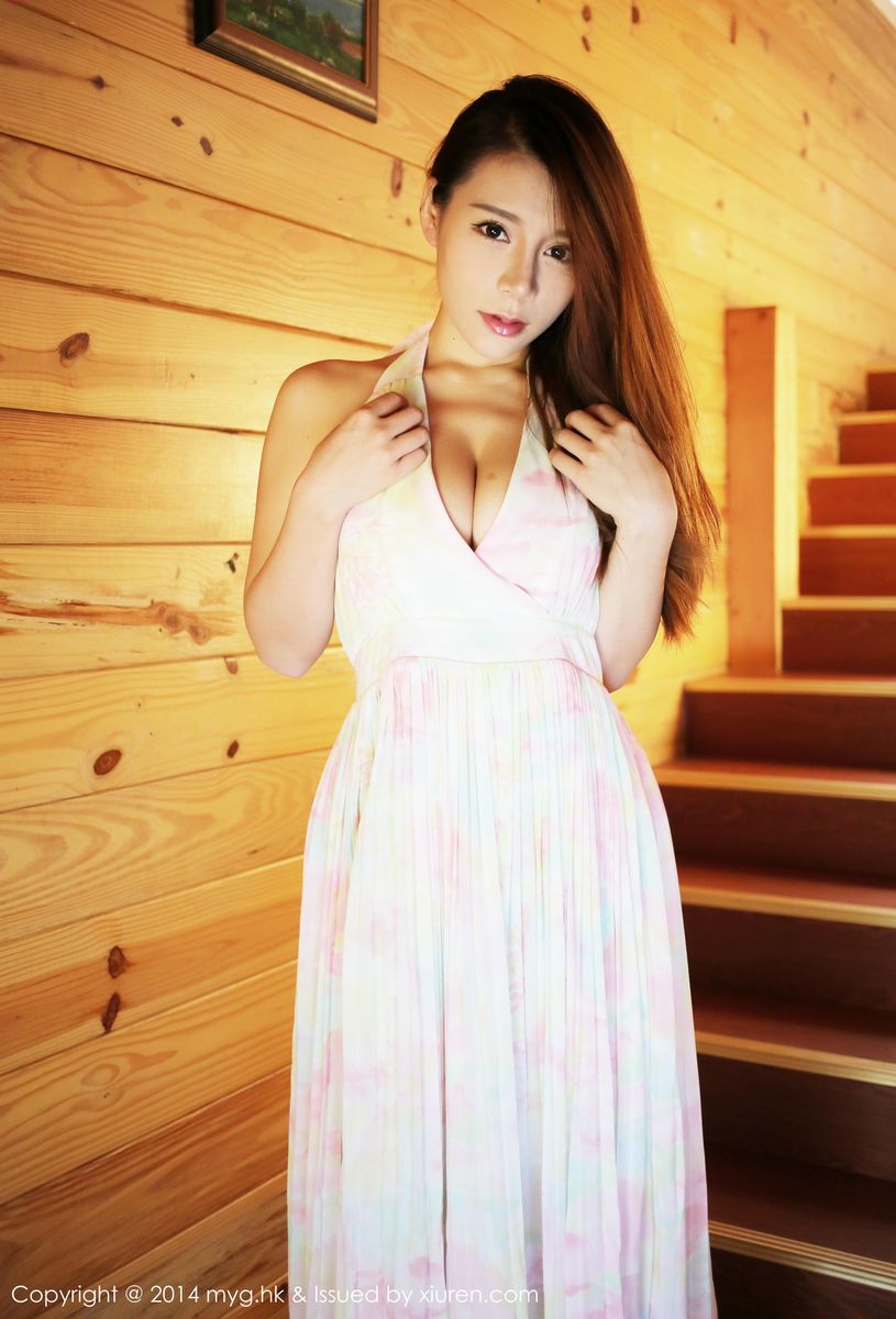 美媛馆性感女神vetiver嘉宝贝儿波涛胸涌比基尼湿身诱惑美图