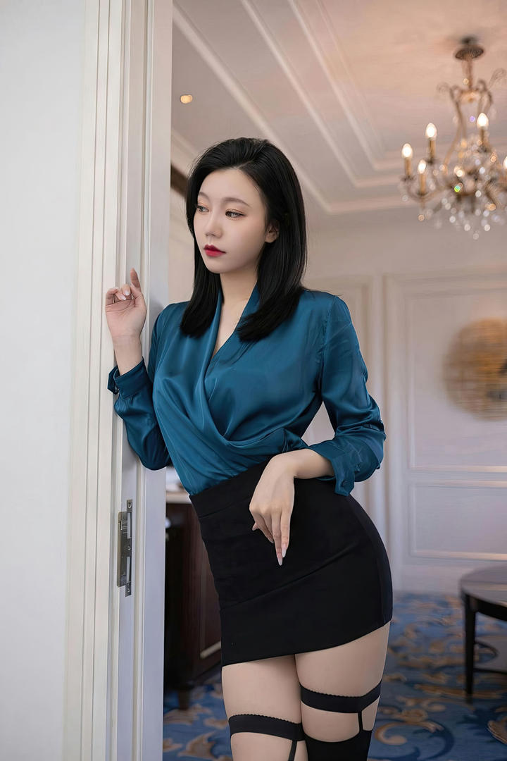 成熟妩媚的气质女神安然销魂美女图库