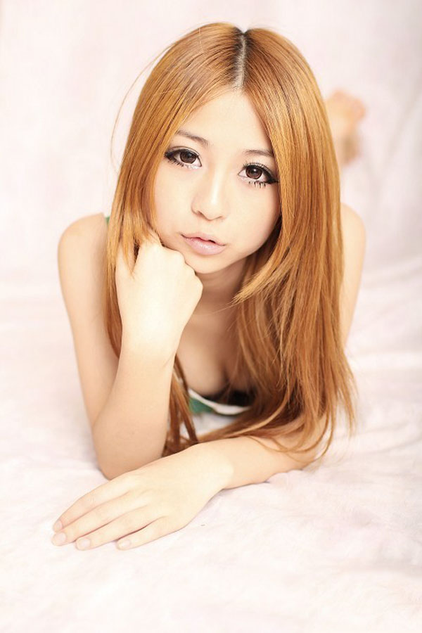 Luna金色可爱甜美迷人