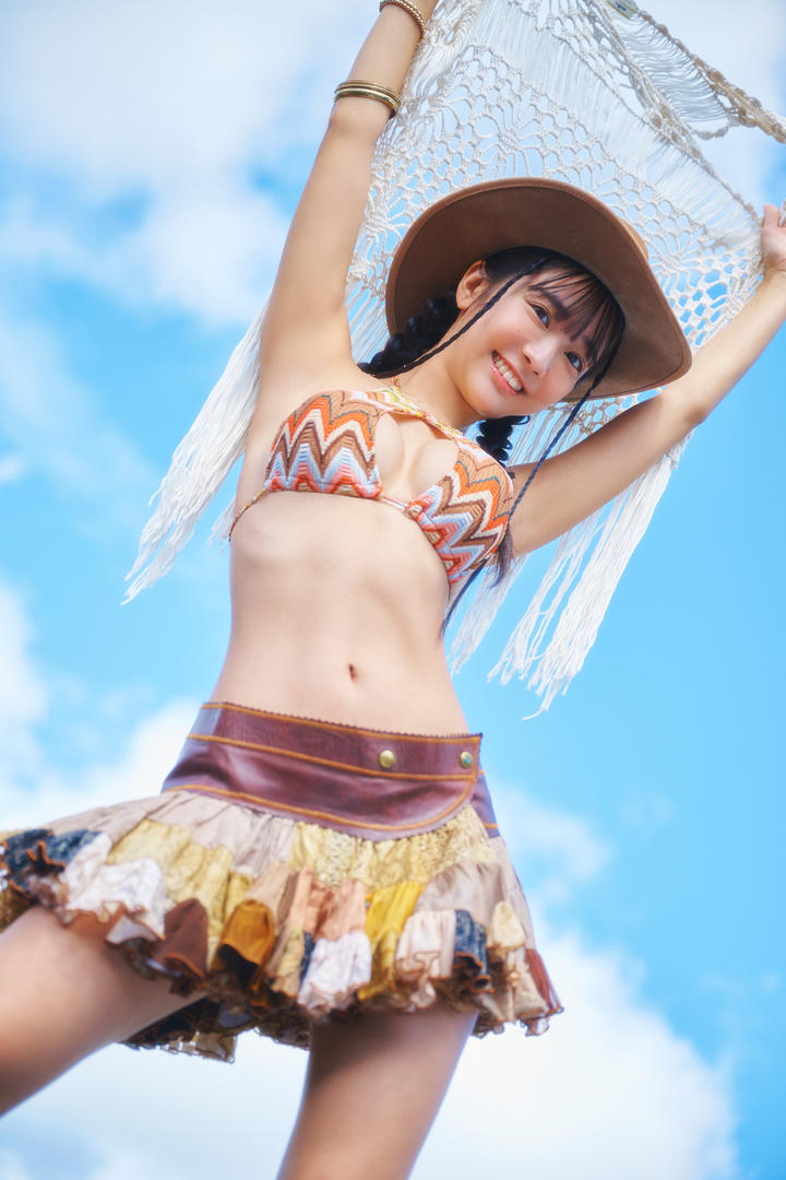 亚洲热带风情美女比基尼摄影写真图片