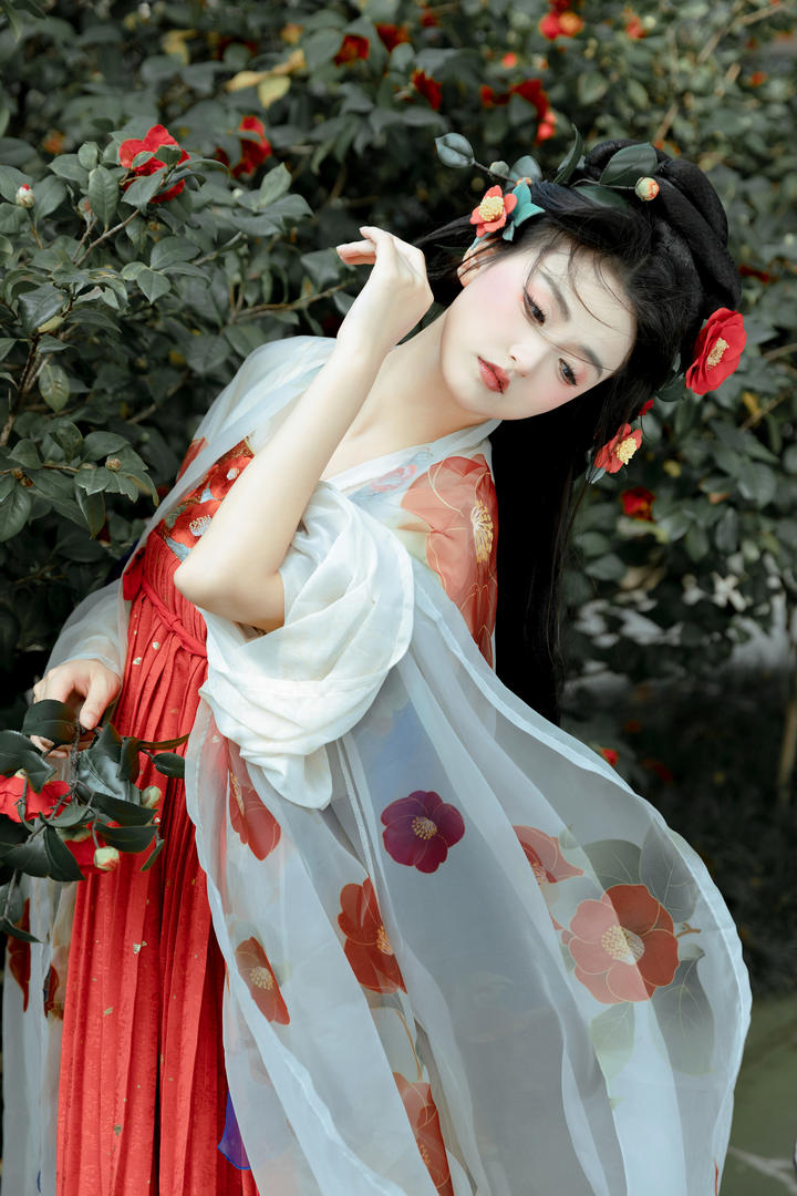 华丽古装美女唯美艺术摄影壁纸图片