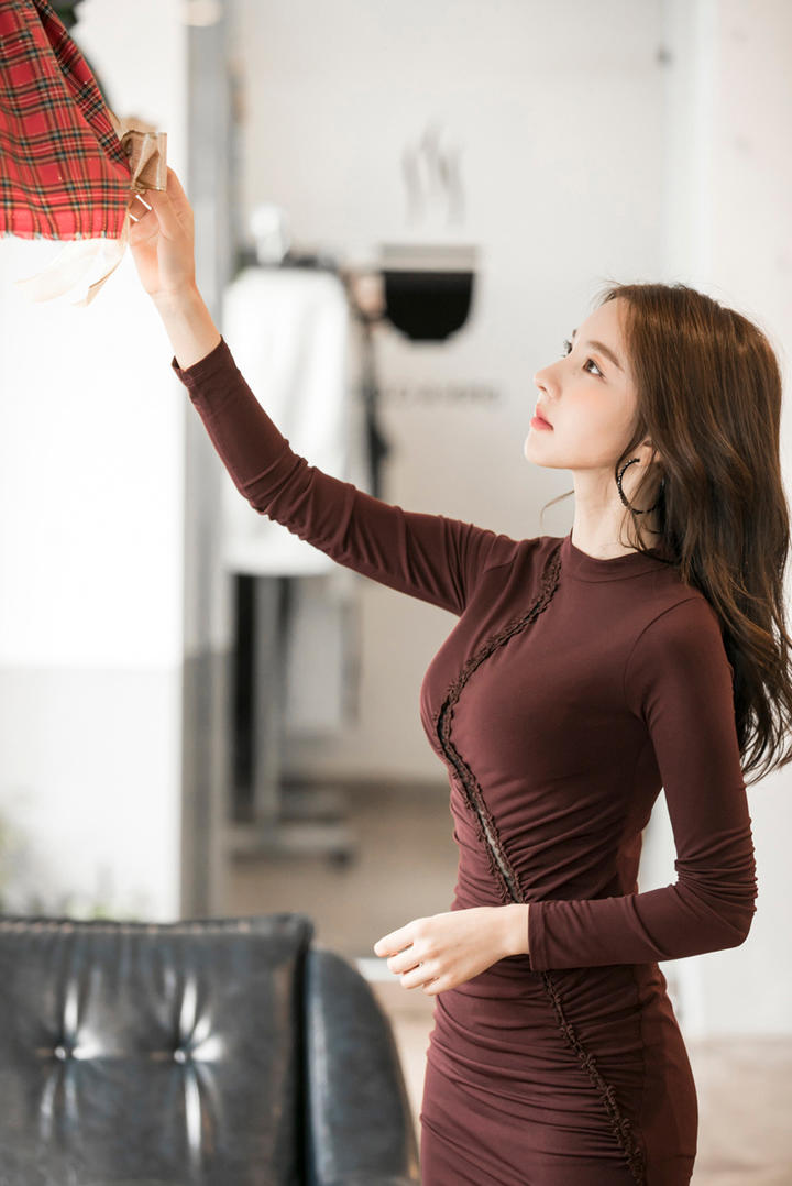 身材性感的韩国美女金孝轩高清图片