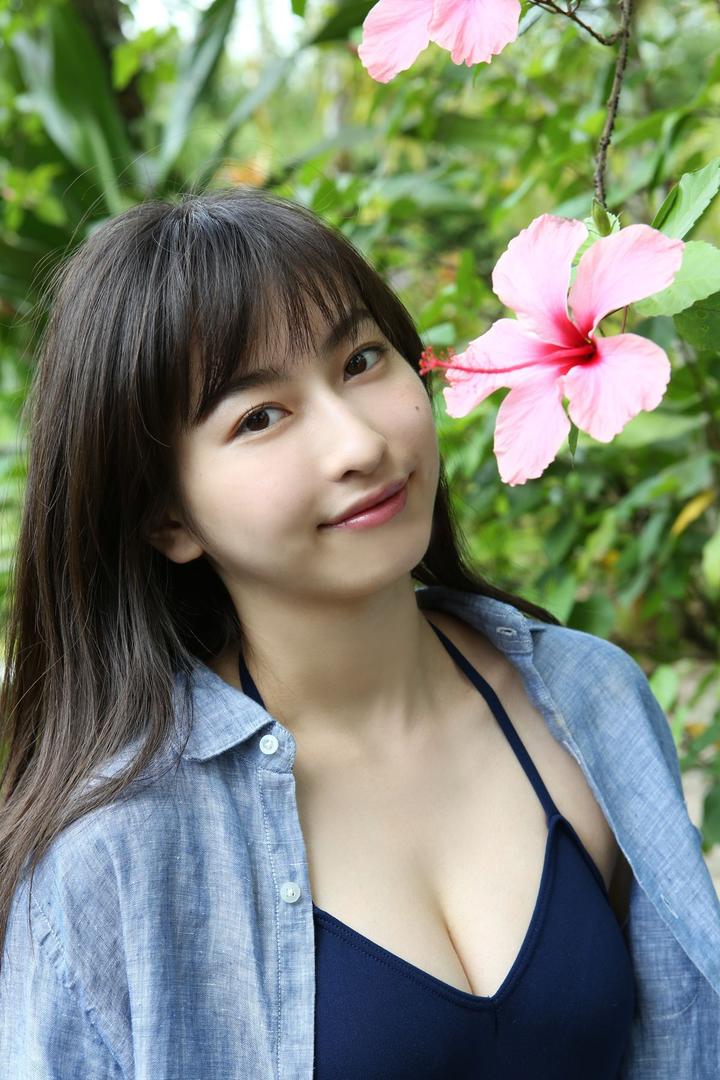 清纯漂亮的日本美女高清大图