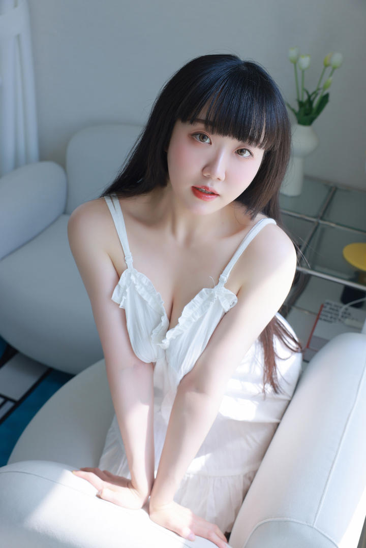 日韩在线极品美女套图