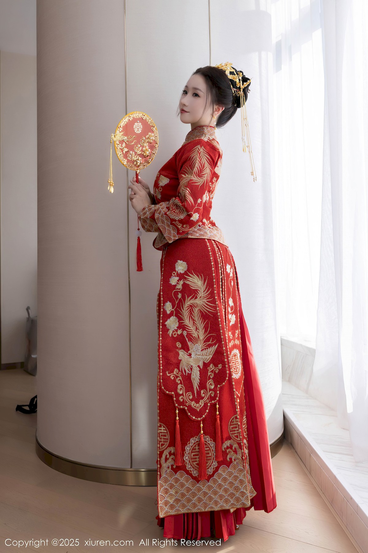 秀人网模特杏子Yada新娘服饰魅惑黑丝装扮韩国旅拍