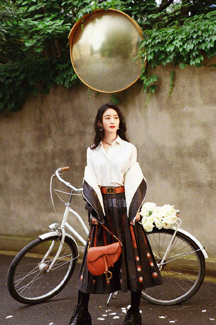 赵丽颖复古优雅写真图片