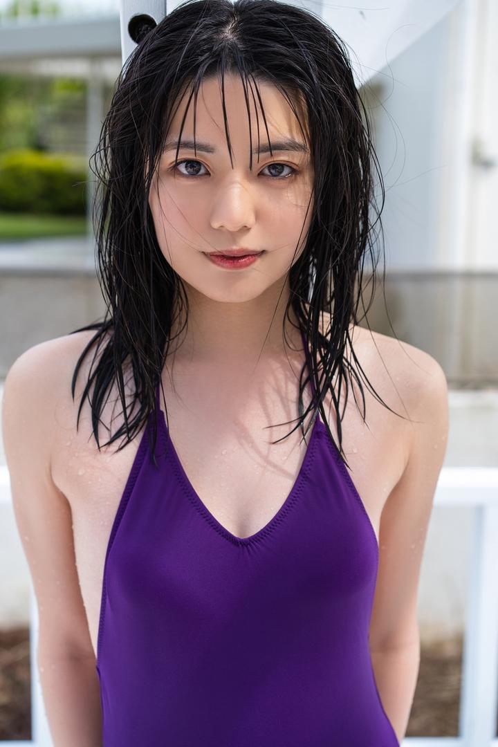 亚洲国产精品无码乱码三区美女泳装写真图片
