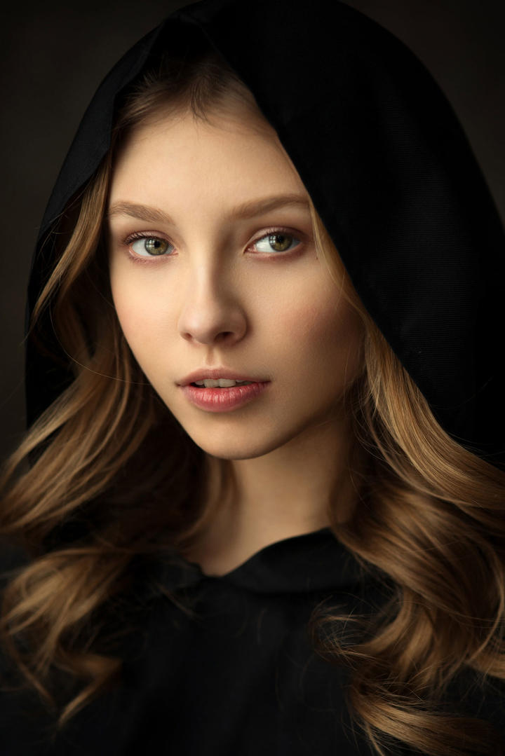 高清欧美美女脸部特写肖像图片