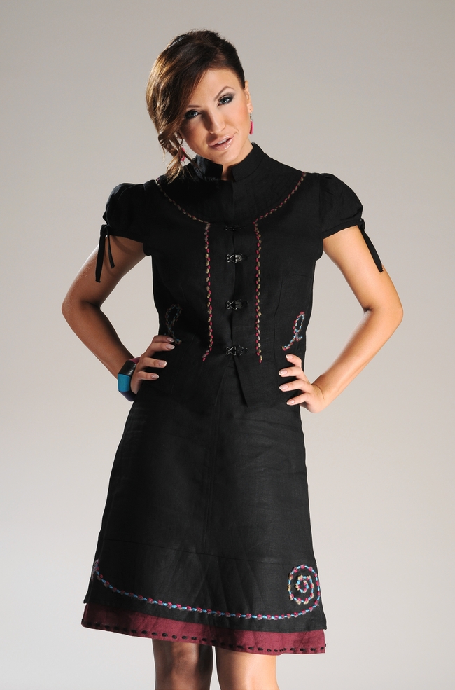 欧美时尚黑色连衣裙模特美女写真艺术图片