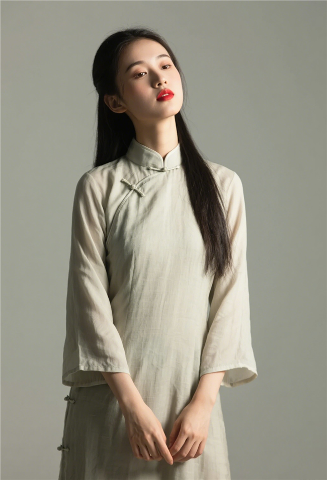 清冷风格古典美女写真图片