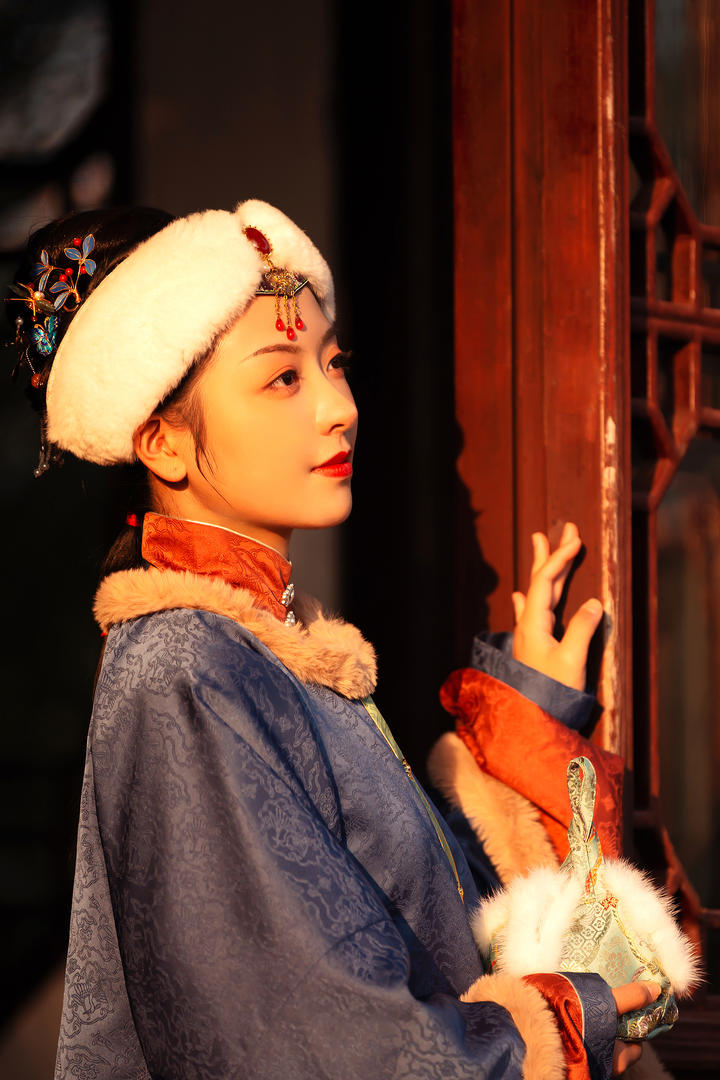 清格格古装美女女生古风艺术写真摄影图片大全