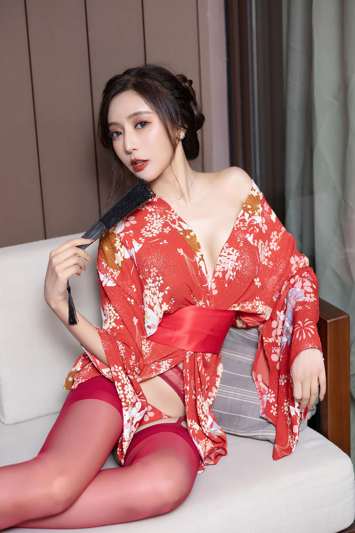 穿和服的性感美女嫩模王馨瑶高清稀有资源下载