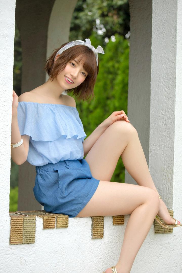 极品日本短发美女高清户外摄影写真图片