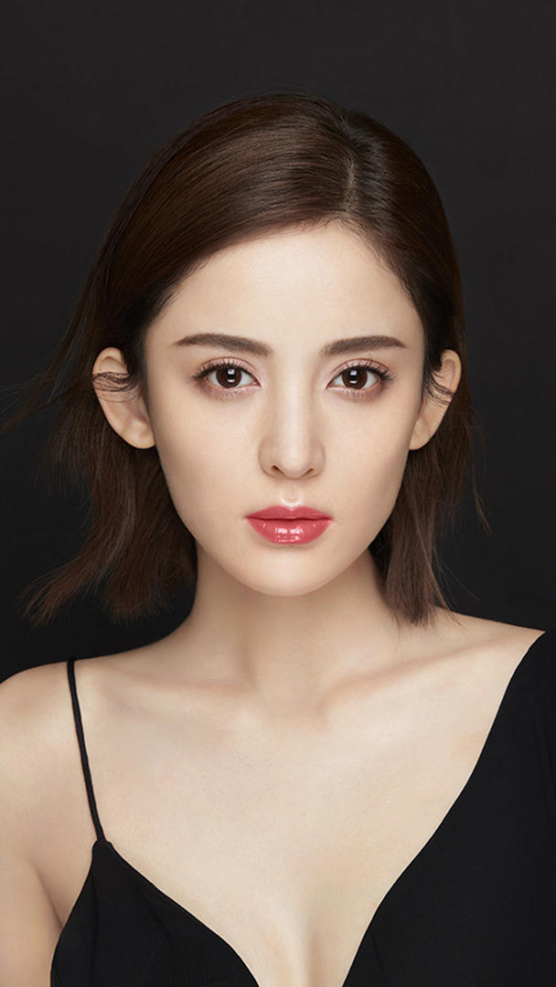 气质美女明星古力娜扎艺术写真图片