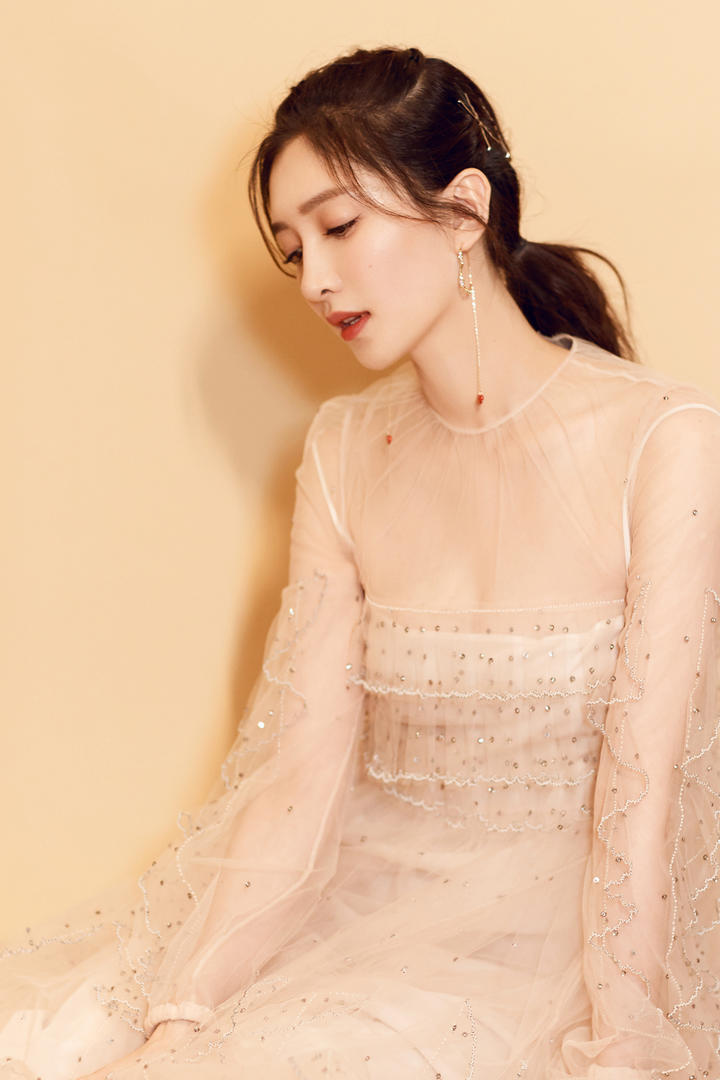 高清气质美女明星江疏影图片