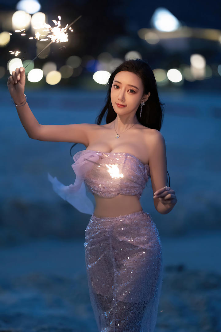 身材火辣的极品超模嫩模王馨瑶美女人体艺术写真图片
