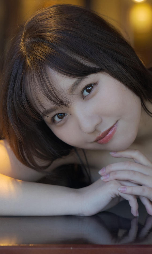 日本红唇美女图片