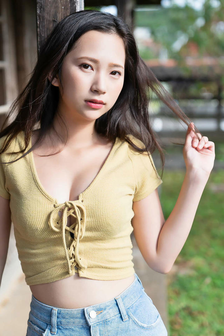 成人韩国三色眼影美女大全