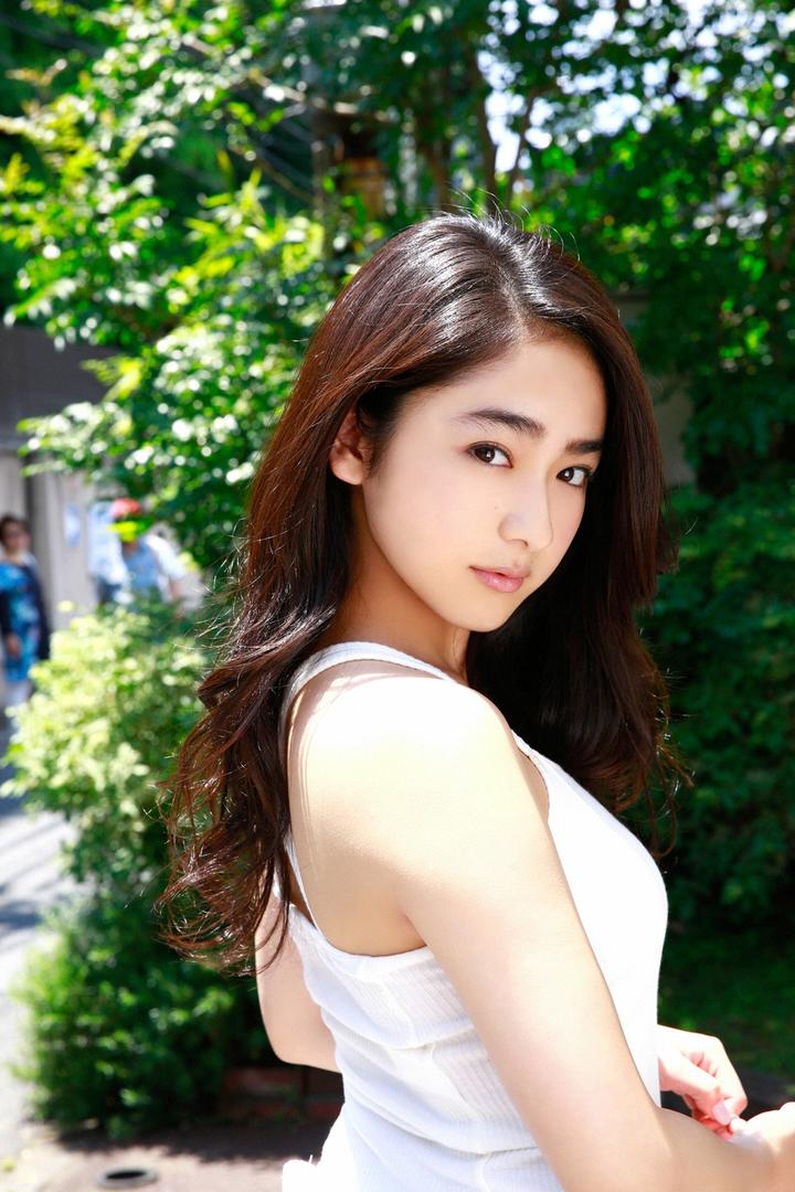 日本极品清纯女生写真图片