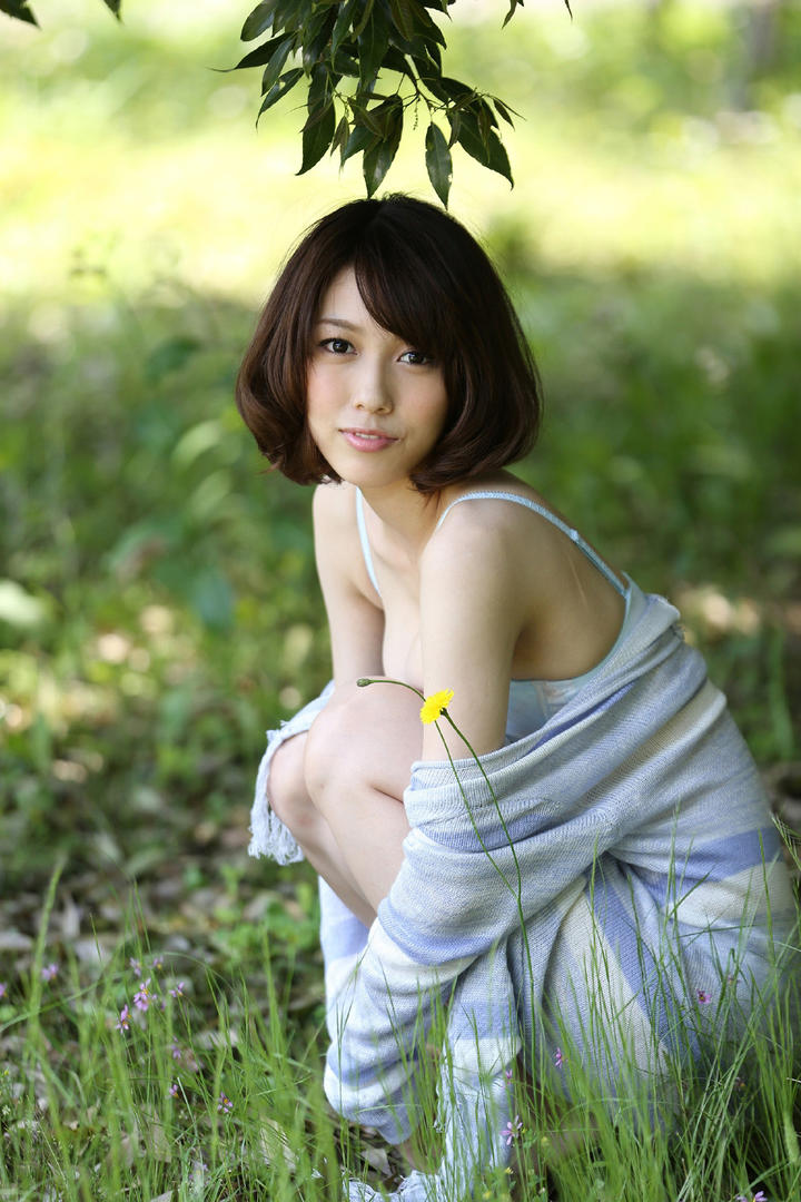 高清素人日本模特美女老师图片