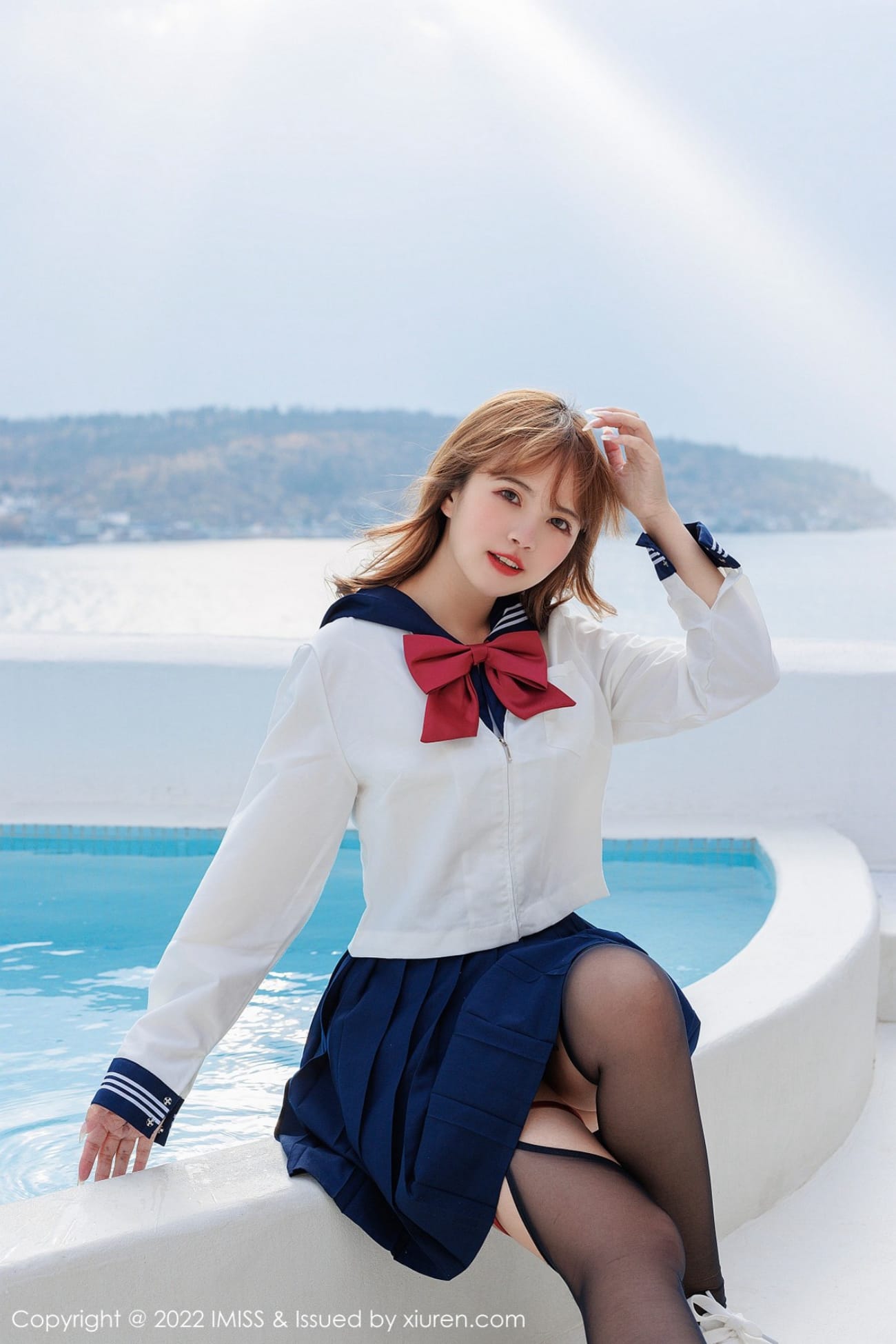 爱蜜社美女模特张思允Nice白色上衣搭配黑丝系列云南旅拍