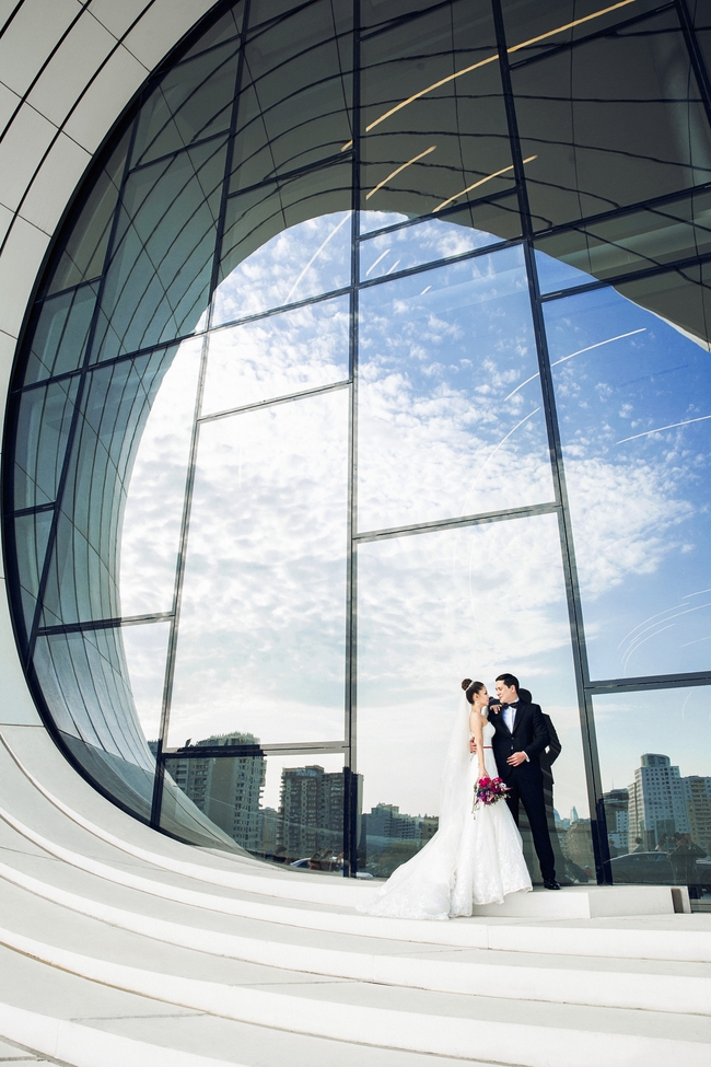 时尚户外建筑婚纱摄影图片