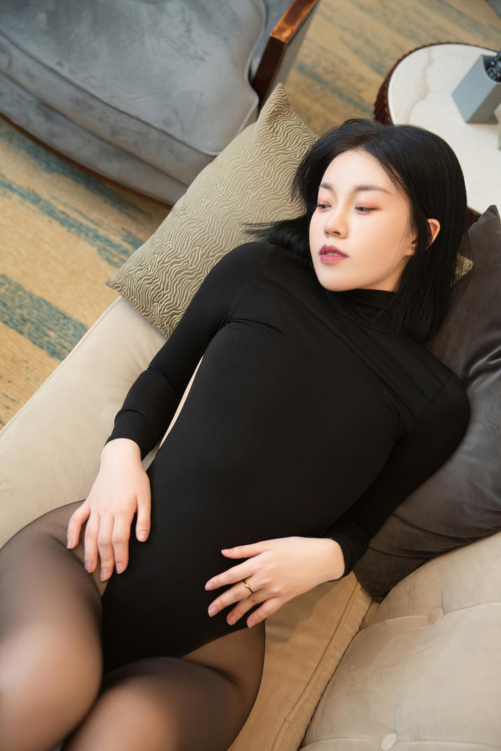 亚洲精品清纯美女黑丝性感诱惑