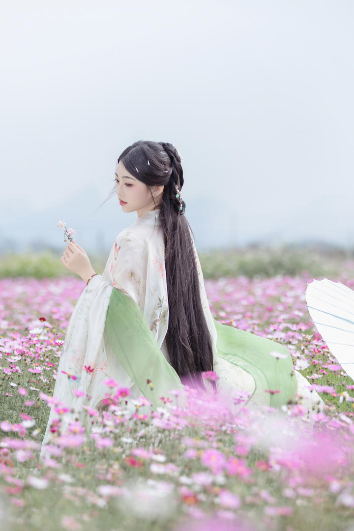 国模清纯女生高清壁纸图片大全