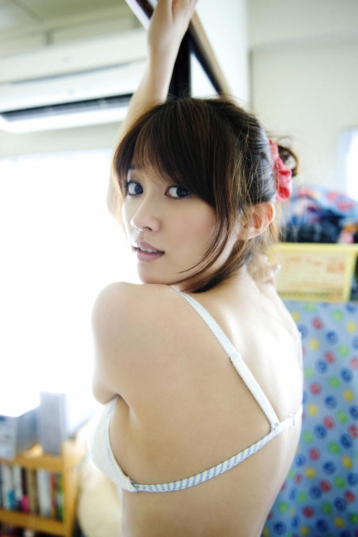 日韩AV美女性感写真在线观看