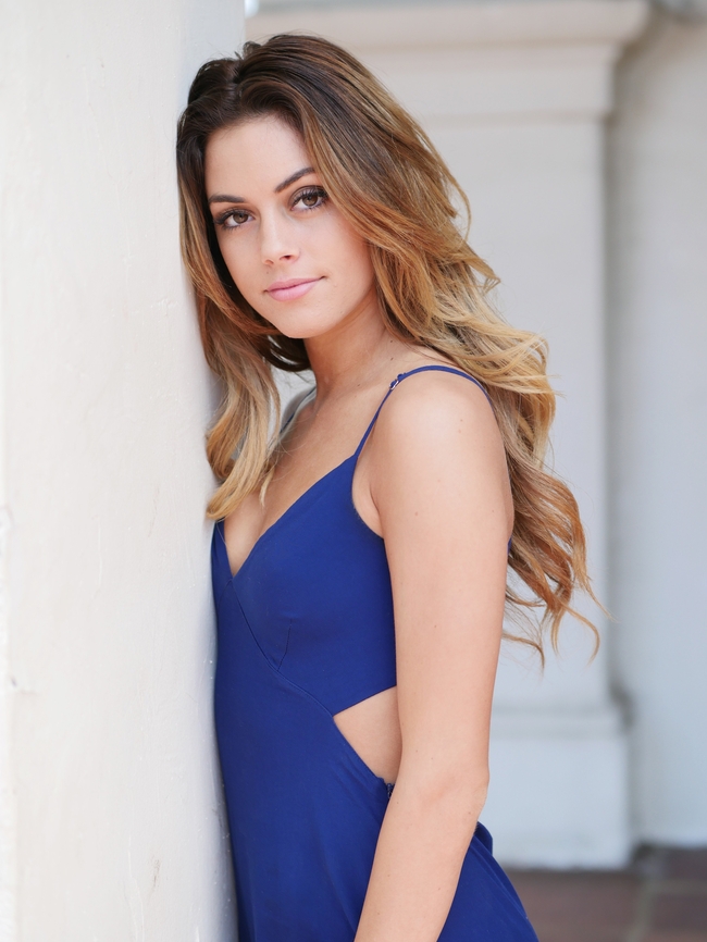 欧美性感白人少女人体艺术写真摄影图片