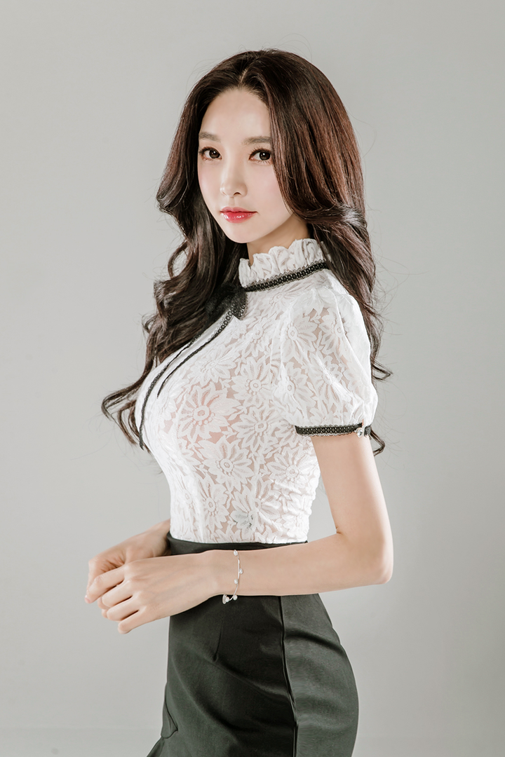 韩国美女明星朴秀妍高清写真