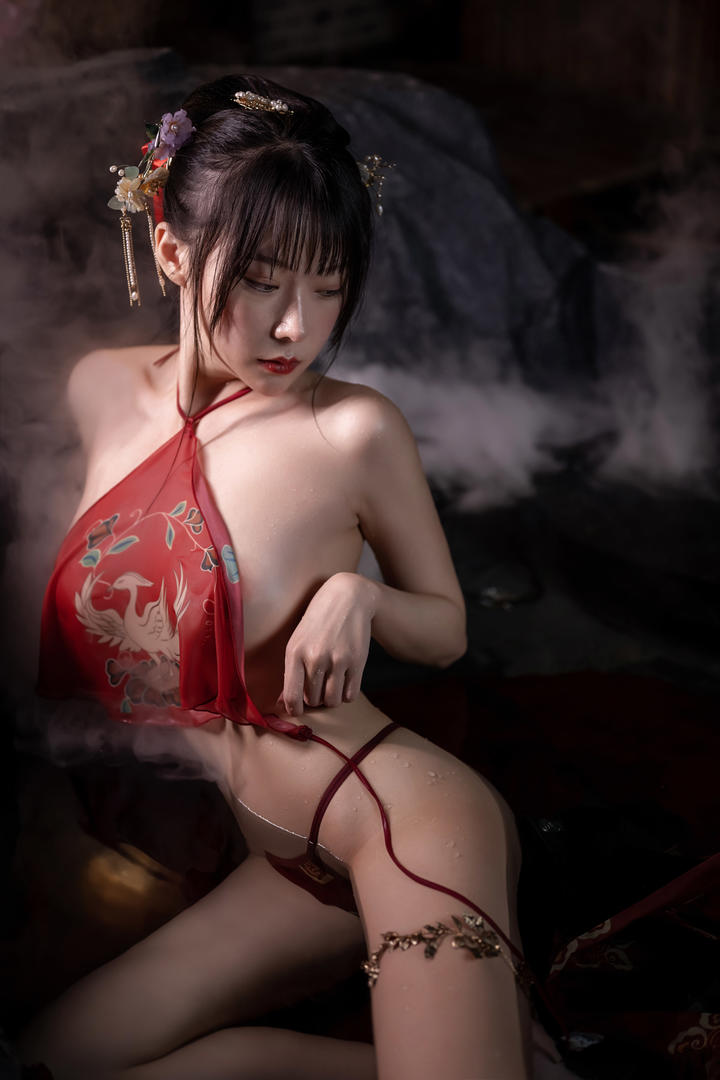 国产精品大胸古装美女性感私拍写真套图
