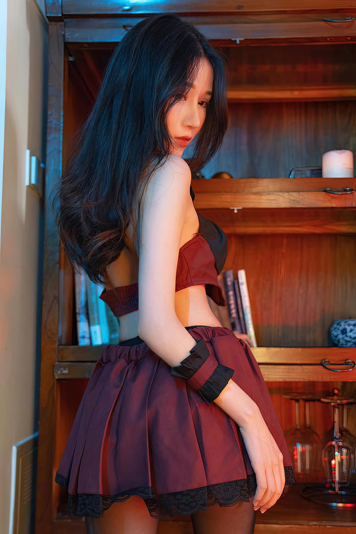 苗条性感美女背影131写真图片